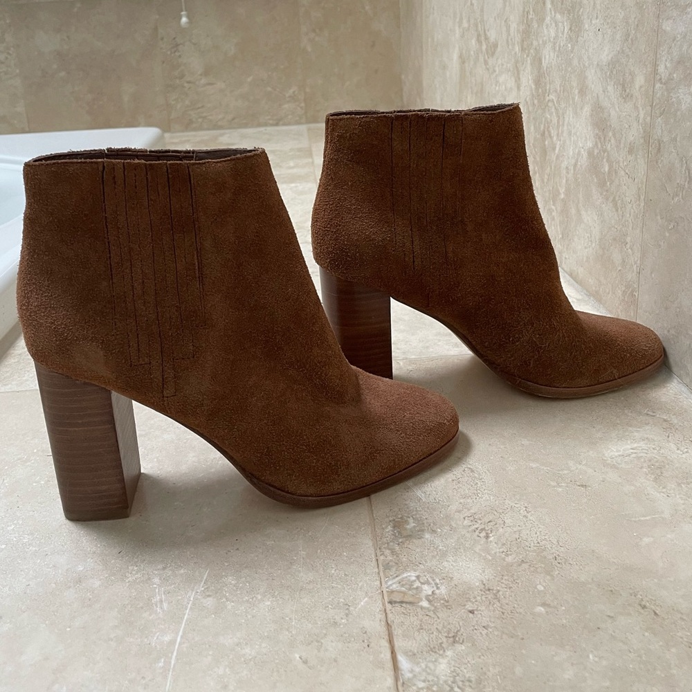 Joie Camel Booties
